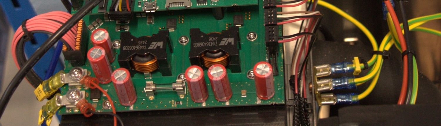 In Schaltschrank eingebauter TEC-Controller